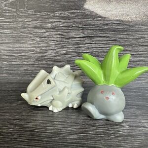 1996 Pokemon Bandai Finger Puppet Rhyhorn & Oddish Figure